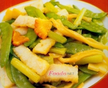 荷兰豆芹菜炒虾肉