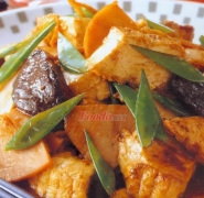 豌豆荚炒油豆腐