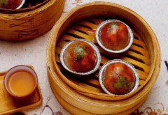叉烧包做法介绍 原料有生粉 淀粉 叉烧