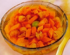萝卜姜汁糖水 原料有干龙眼 生姜 红萝卜 蜜糖