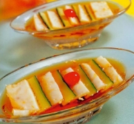 麒麟萝卜糕 原料有萝卜糕 青瓜 红糖
