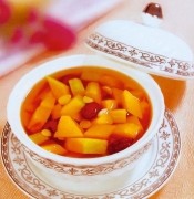白珠红豆点金南 原料有干杏仁 老南瓜 红枣 红糖